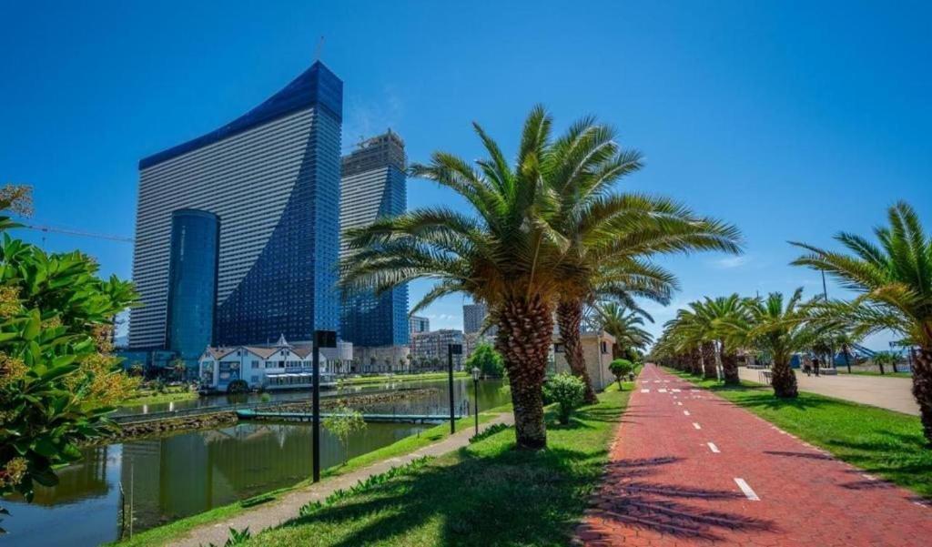 Orbi City In Batumi Esterno foto