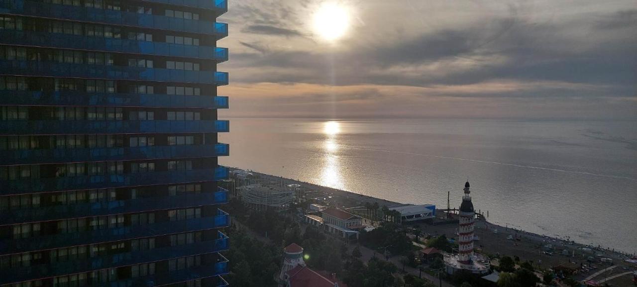 Orbi City In Batumi Esterno foto