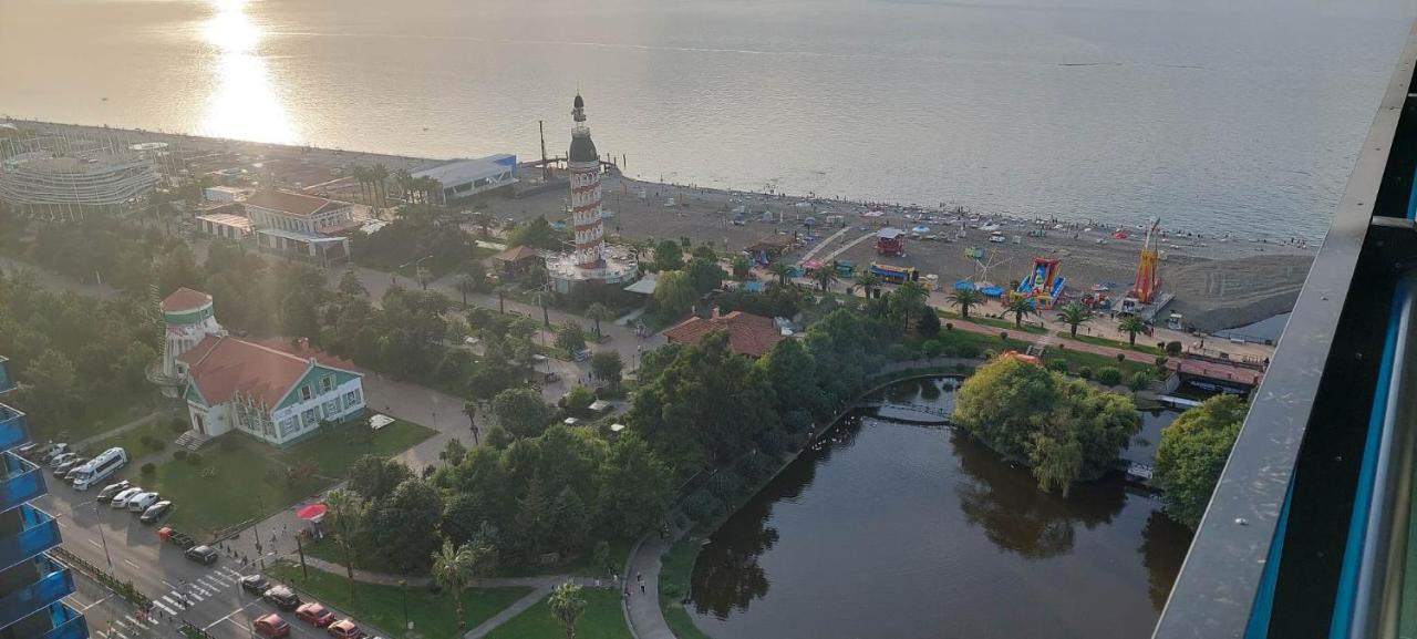 Orbi City In Batumi Esterno foto